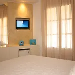 Agnanti & Hotel 5*