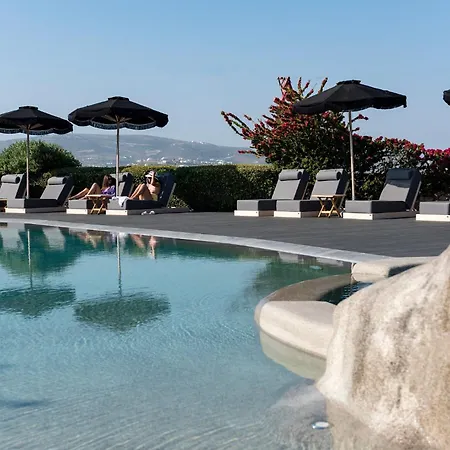 Agnanti & Parikia (Paros)