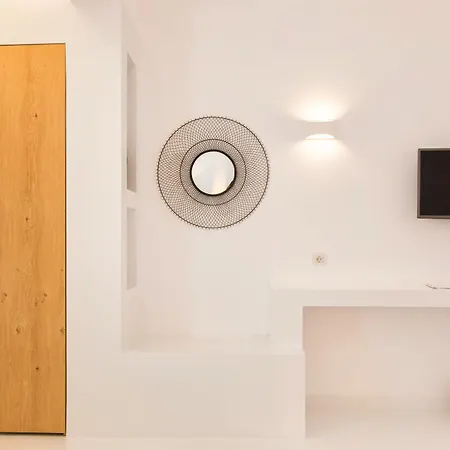 Agnanti & 5* Parikia (Paros)