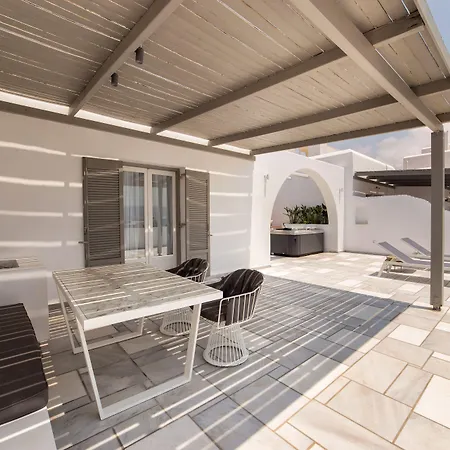 Agnanti & 5* Parikia (Paros)