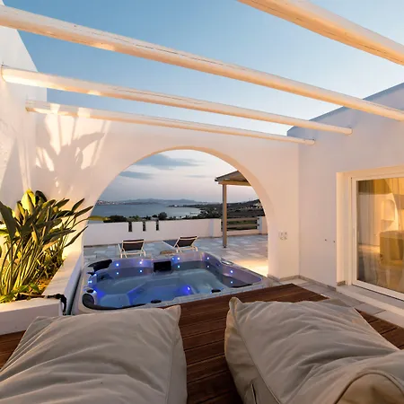 Agnanti & Parikia (Paros)