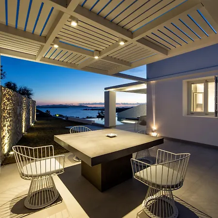 Agnanti & Parikia (Paros)